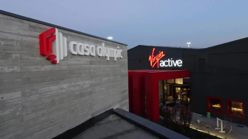 Lettering 3D e maxi logo, Casa Olympic Salerno