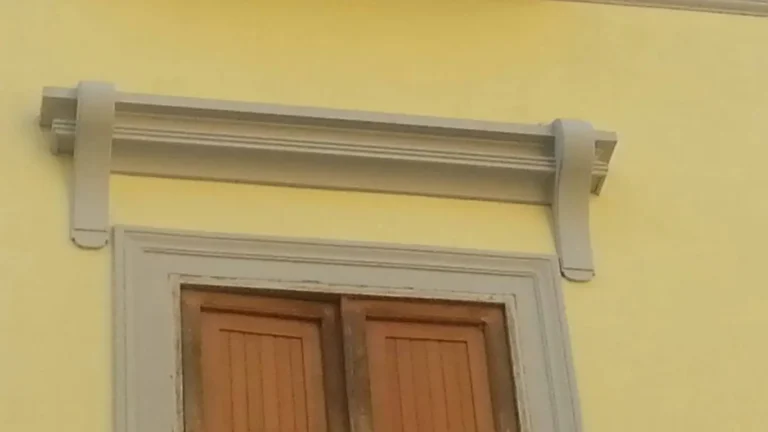 Riproduzione cornici esistenti su edificio storico Napoli (3) (ilpolistirolo)