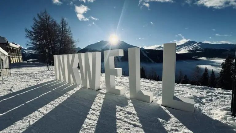 Lettering monumentale